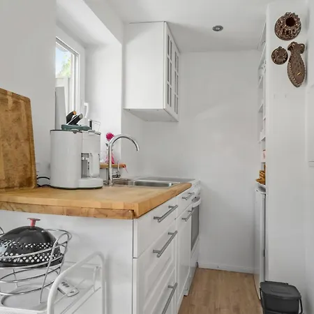 Vakantiehuis Stunning In With Sauna